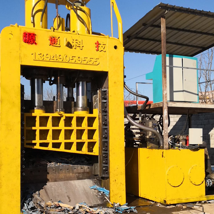 昭通800噸龍門剪現場